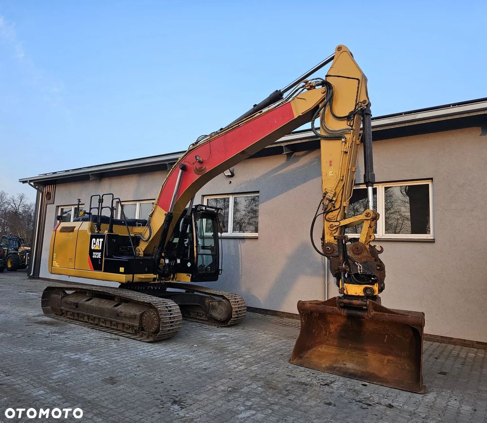 Caterpillar 323EL - 1