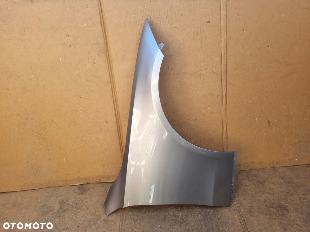 MERCEDES C KLASA W206 BŁOTNIK PRAWY PRZÓD - 2