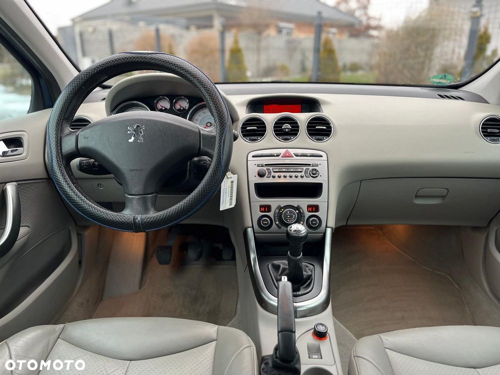 Peugeot 308 120 VTi Allure - 22