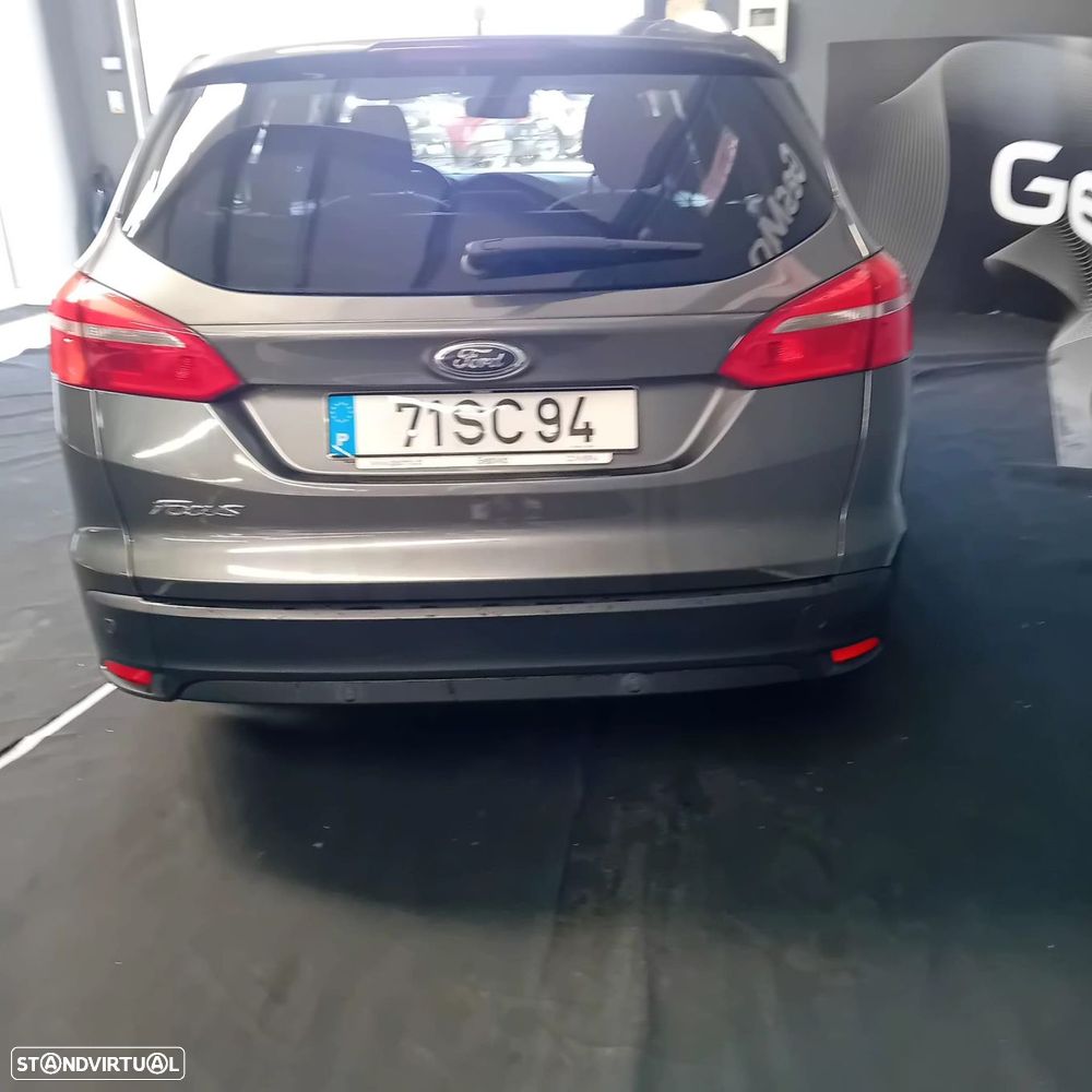 Ford Focus 1.5 TDCi ECOBlue Titanium - 44