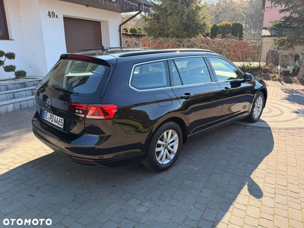 Volkswagen Passat Variant 2.0 TDI SCR DSG Elegance - 6