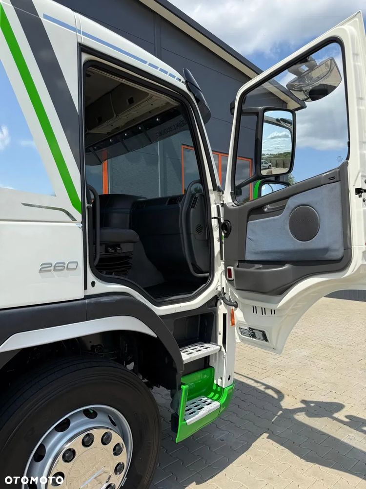 Volvo Volvo FM FL FE 18.260 // wywrotka 3-stronna NOWA ZABUDOWA !!// kipper // E5 // manual - 29