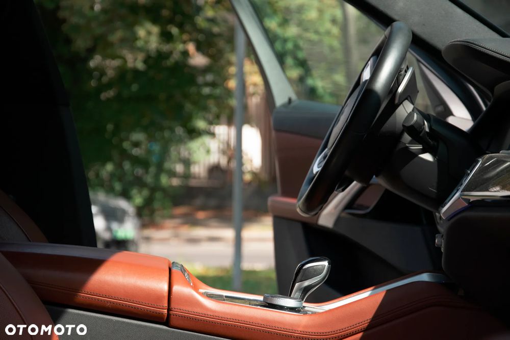 BMW X6 - 26