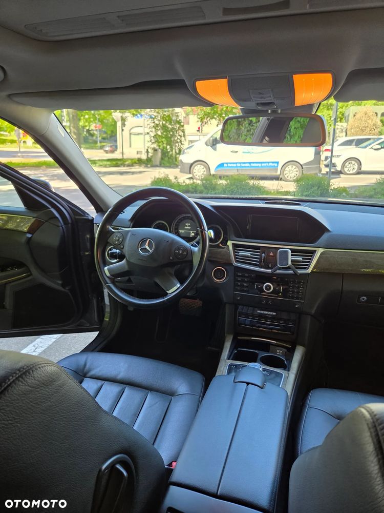 Mercedes-Benz Klasa E 350 CDI BlueEff Elegance - 19