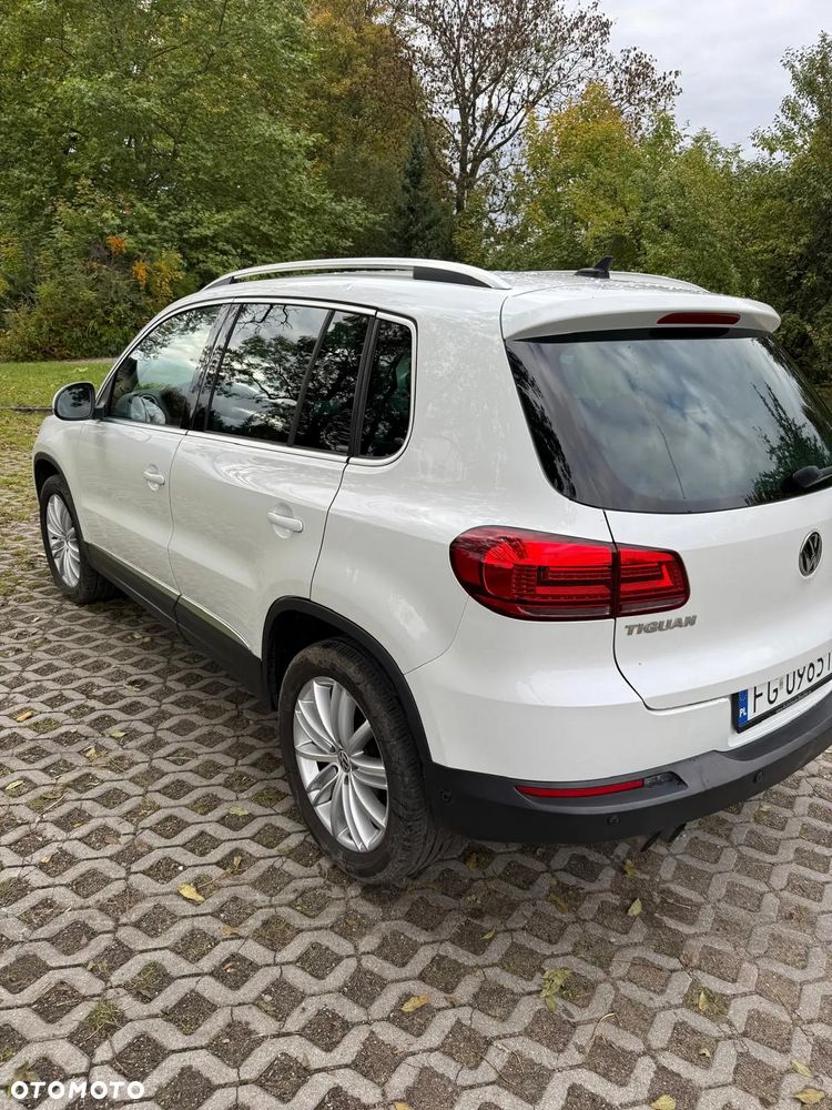 Volkswagen Tiguan - 4