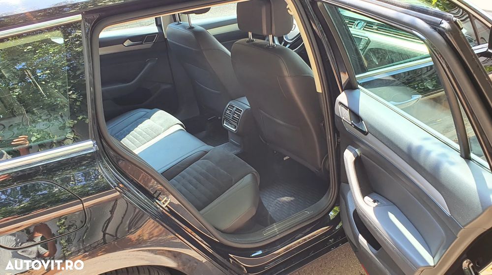 Volkswagen Passat 2.0 TDI DSG Highline - 15