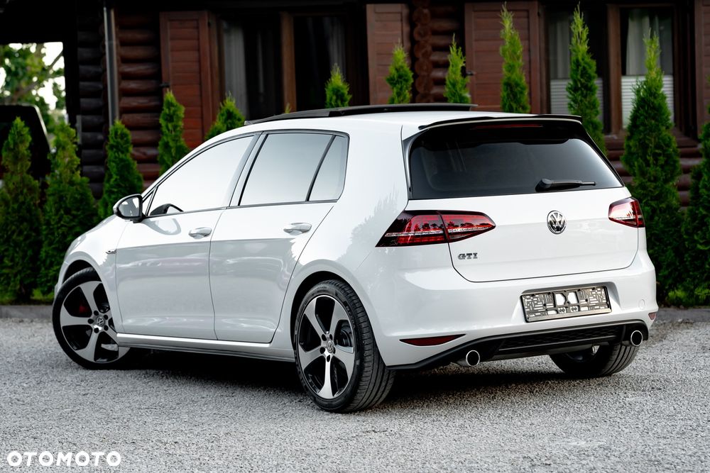 Volkswagen Golf 2.0 TSI BMT GTI - 13