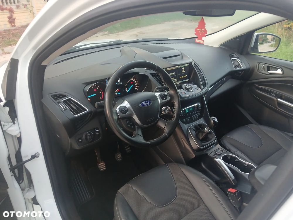 Ford Kuga 2015 photo 3