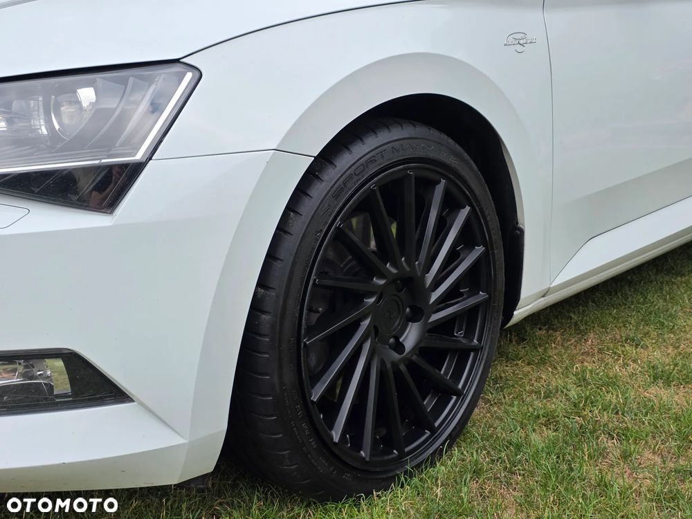 Skoda Superb 2.0 TSI 4x4 L&K DSG - 8