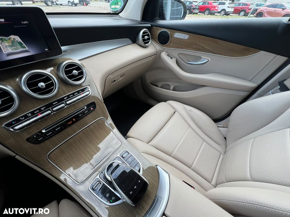 Mercedes-Benz GLC 220 d 4MATIC 9G-TRONIC Exclusive - 17