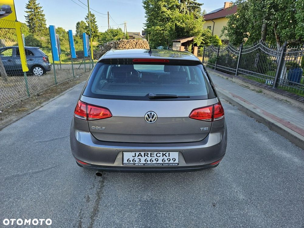 Volkswagen Golf - 5