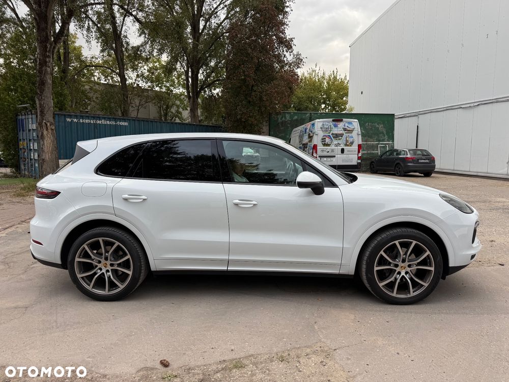 Porsche Cayenne - 3