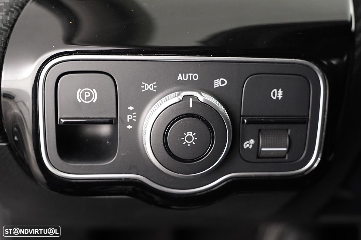 Mercedes-Benz A 200 Standard - 19