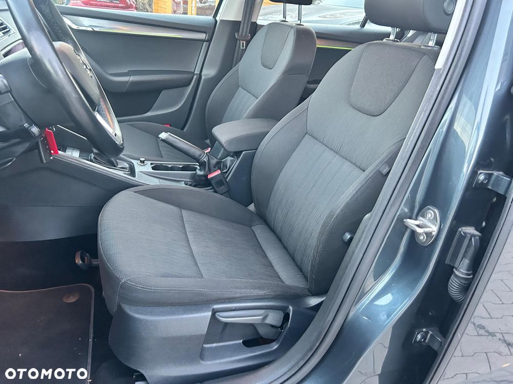 Skoda Octavia 2.0 TDI Elegance DSG - 21