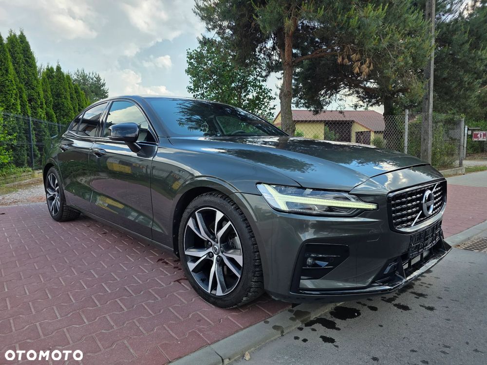 Volvo S60 B4 B R-Design - 1