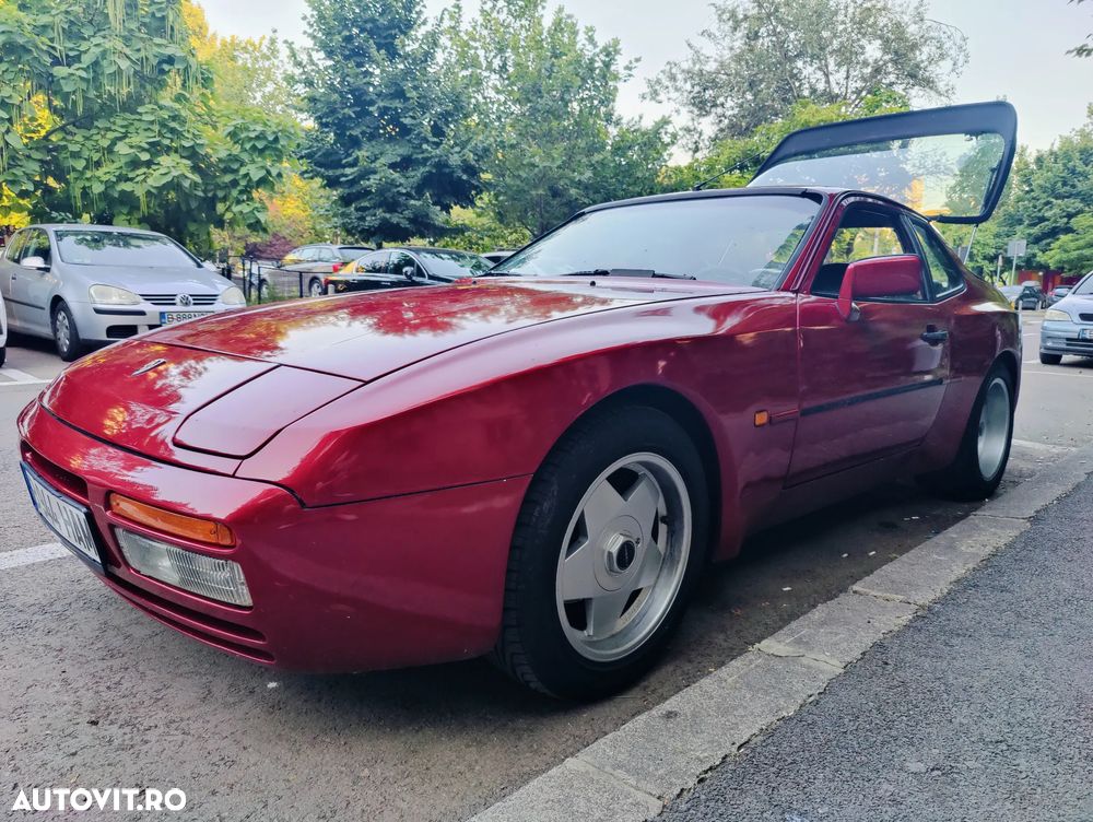 Porsche 944 - 8