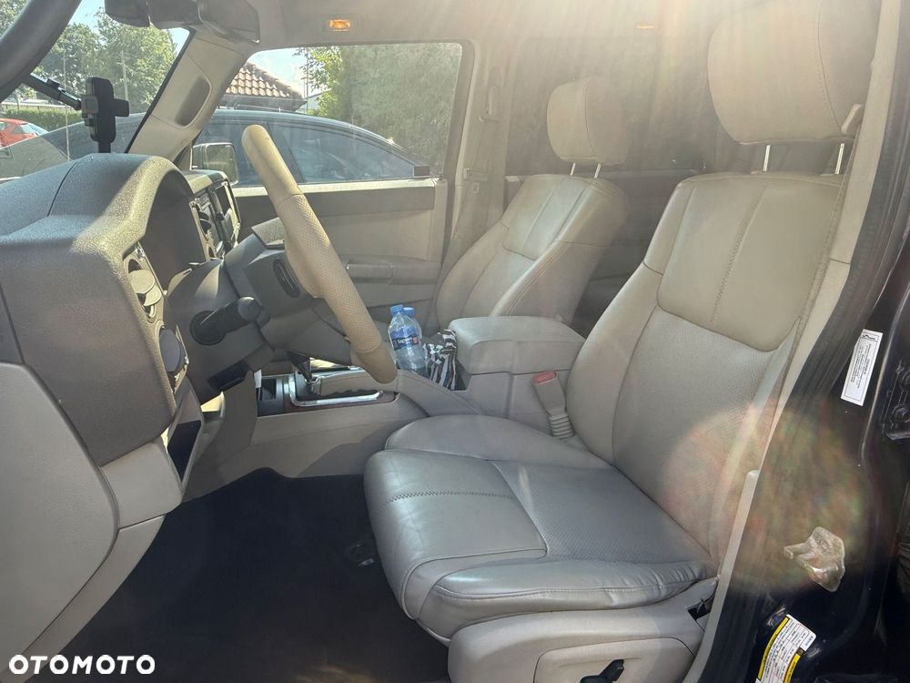 Jeep Commander 5.7 V8 HEMI Automatik Limited - 29