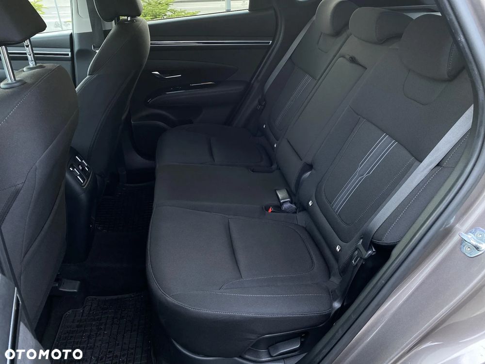 Hyundai Tucson 1.6 T-GDi HEV Executive 4WD - 16