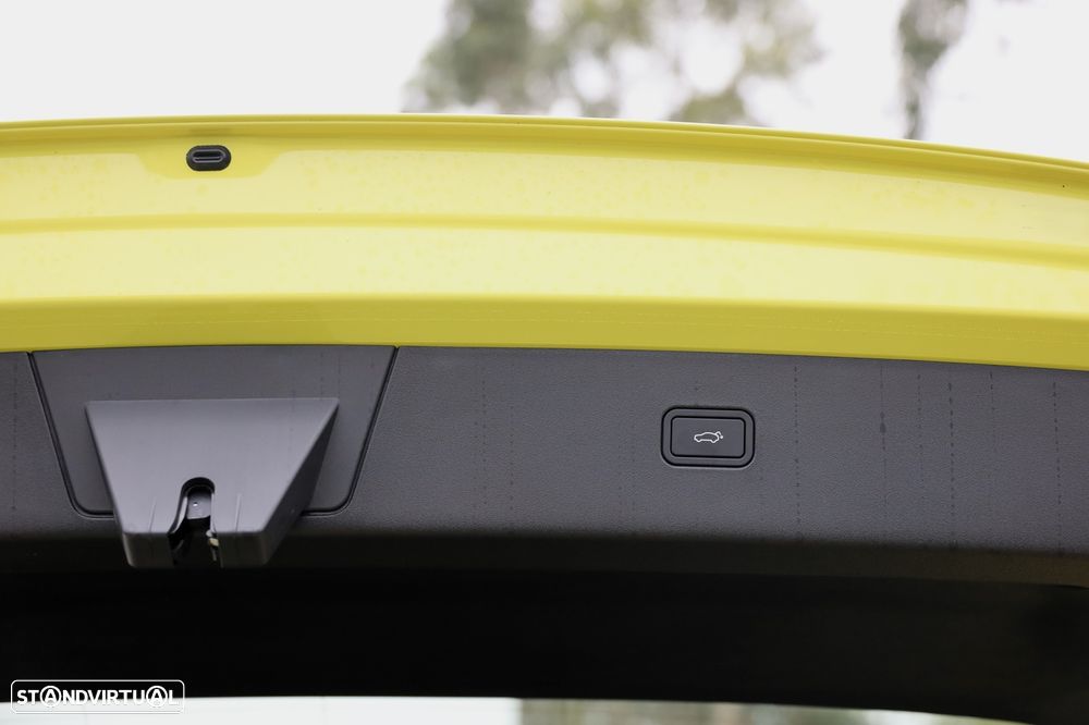 Volvo EX30 69 kWh Single Motor Extended Range Plus - 6