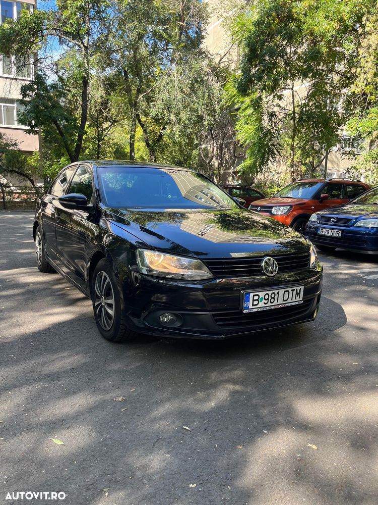 Volkswagen Jetta 1.2 TSI Trendline - 2