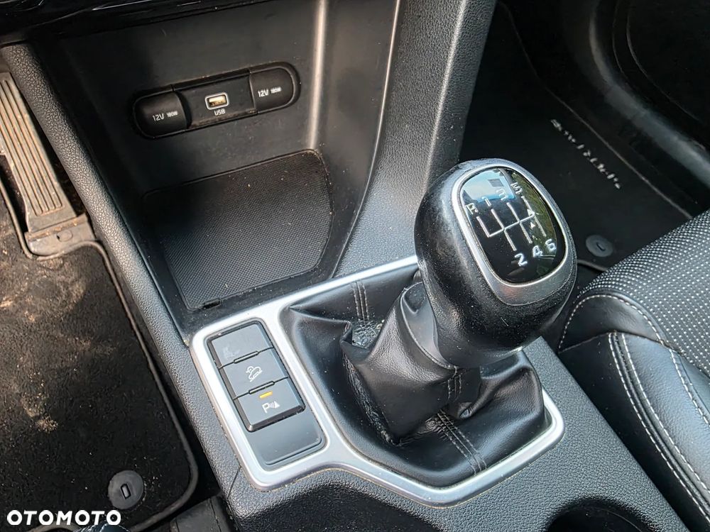 Kia Sportage 1.6 CRDI 2WD Eco-Dynamics+ (48V M-H) VISION - 26