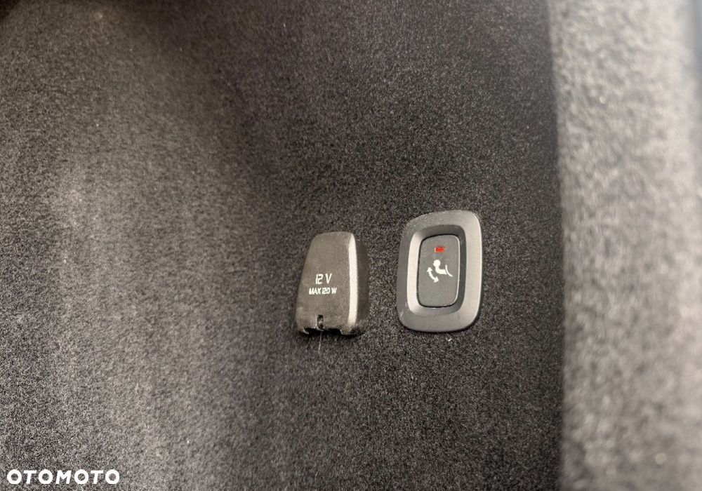 Volvo V60 D4 Momentum - 14