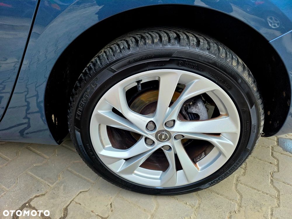 Opel Astra 1.4 T Elite S&S - 9