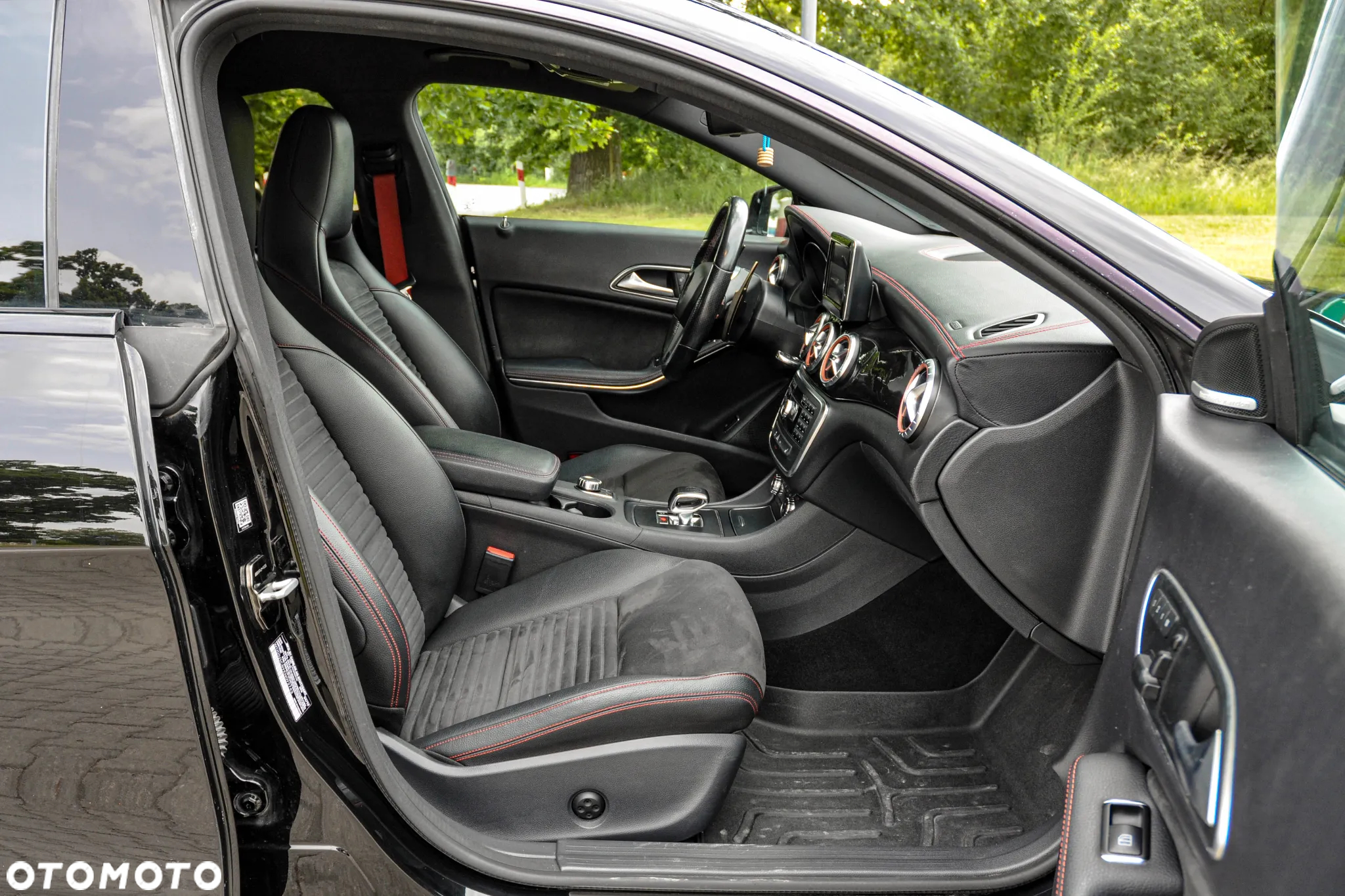 Mercedes-Benz CLA AMG 45 4-Matic - 12