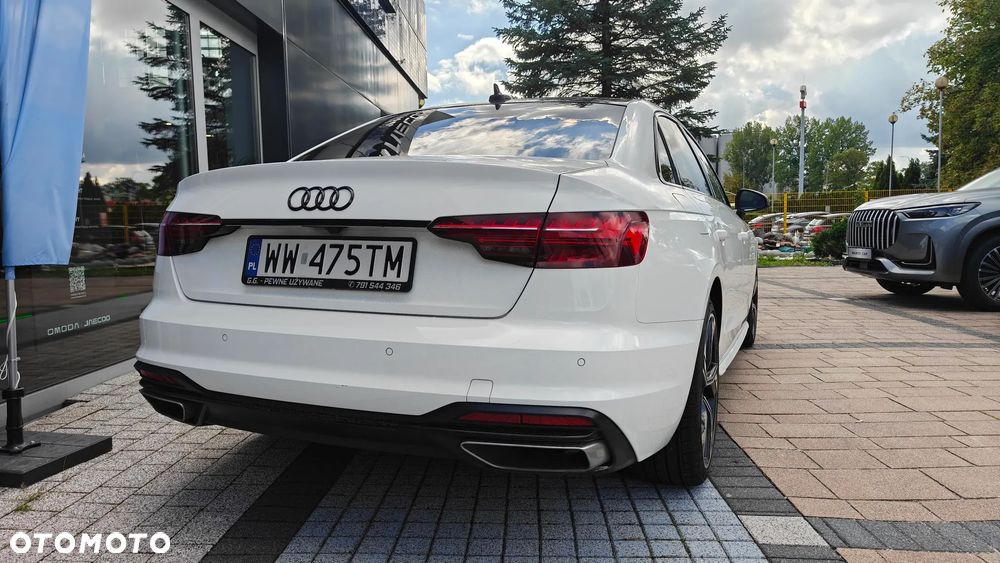 Audi A4 Limousine - 4