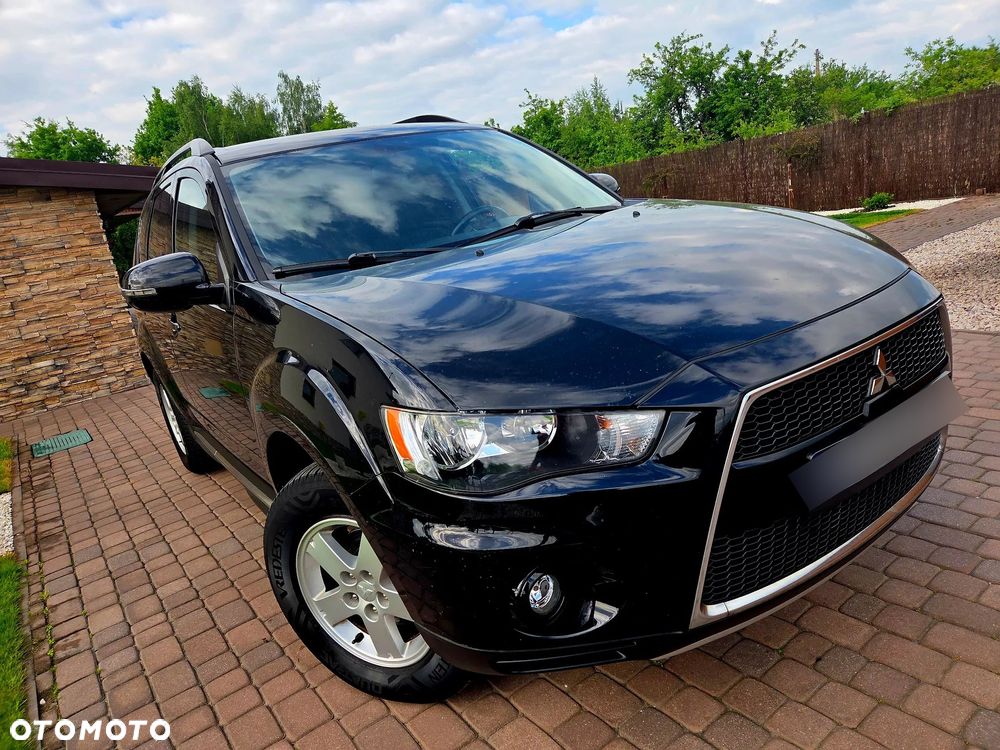 Mitsubishi Outlander - 3