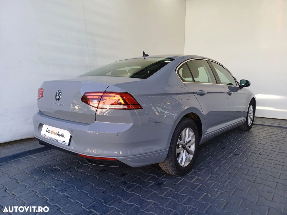 Volkswagen Passat 1.5 TSI ACT DSG Comfortline - 37
