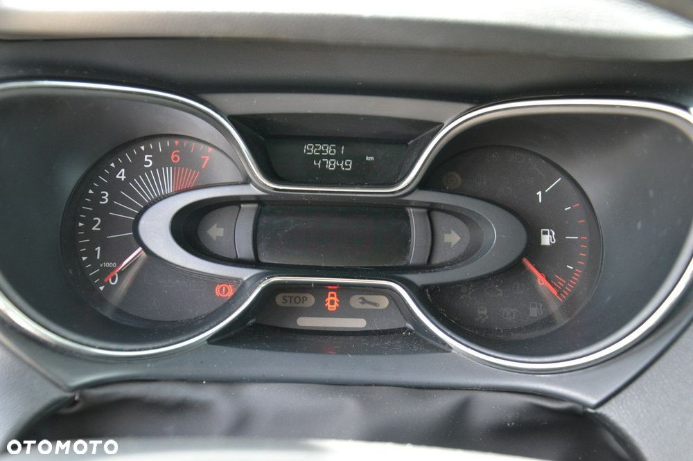 Renault Captur - 16