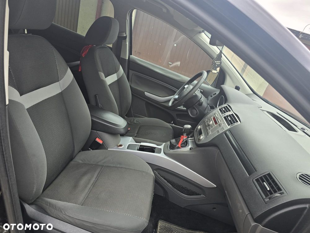 Ford Kuga 2.0 TDCi Trend - 4