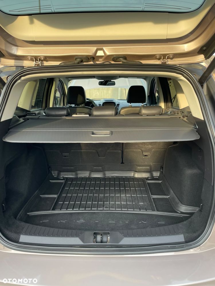 Ford Kuga 2.0 TDCi 4x4 Vignale - 6