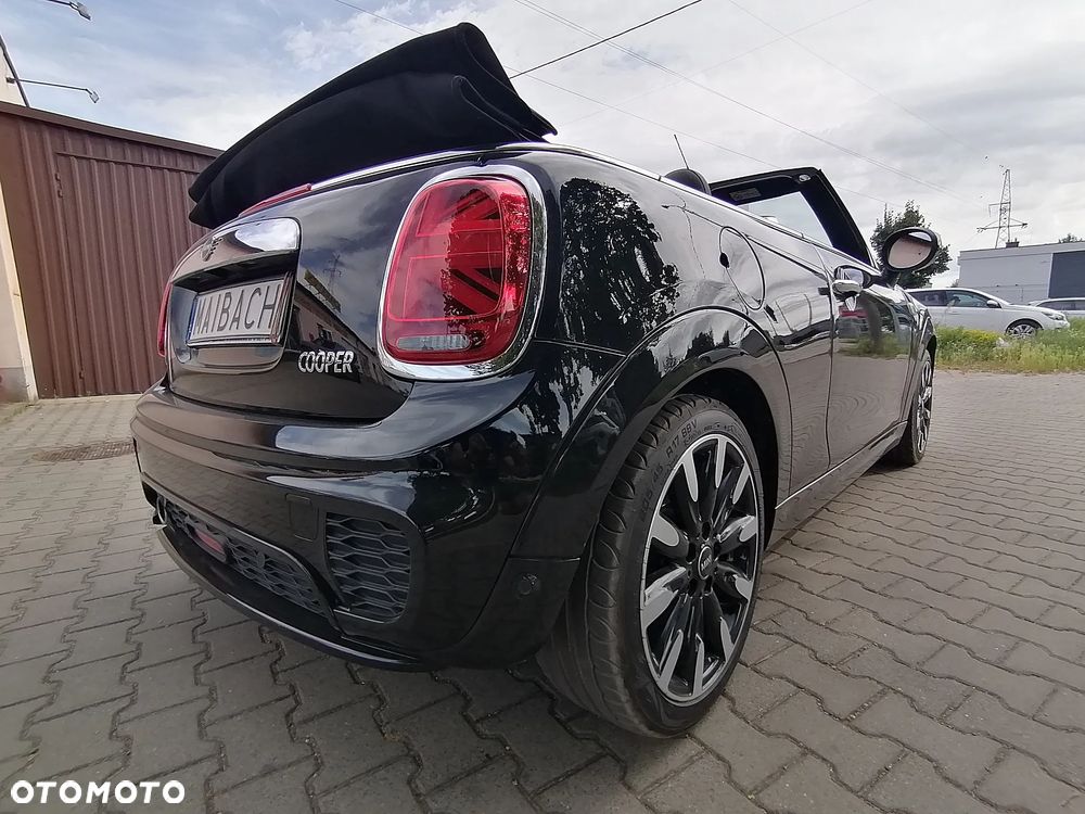 MINI Cooper Cabrio - 18