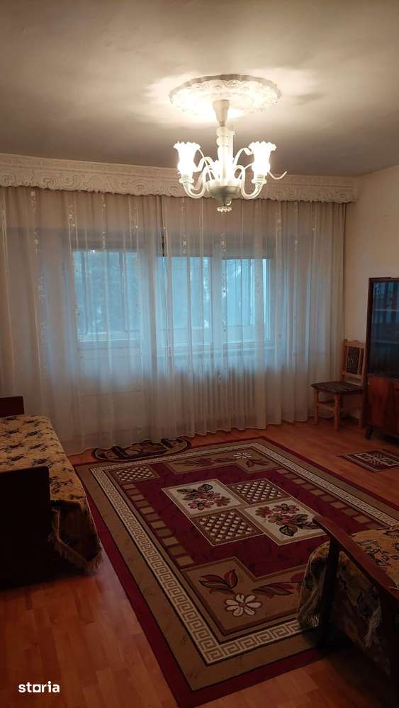 Vand garsoniera confort 1 40,5mp Orizont-Bacau — fotografia 1
