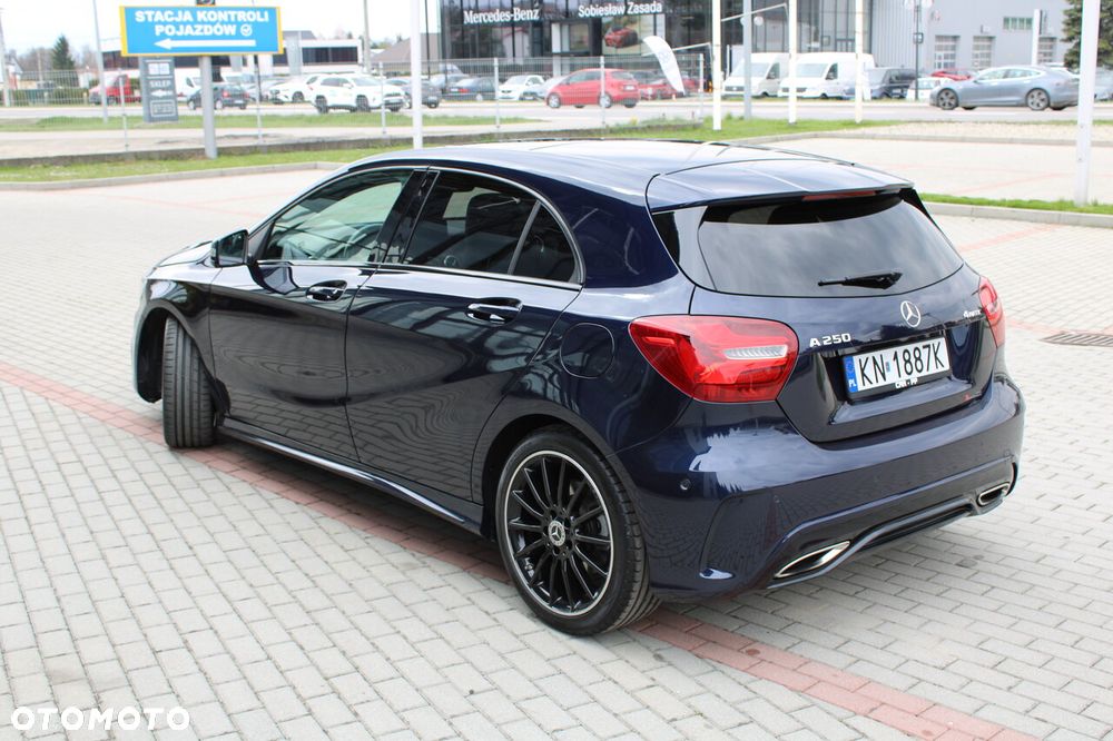 Mercedes-Benz Klasa A 250 4Matic 7G-DCT AMG Line - 10