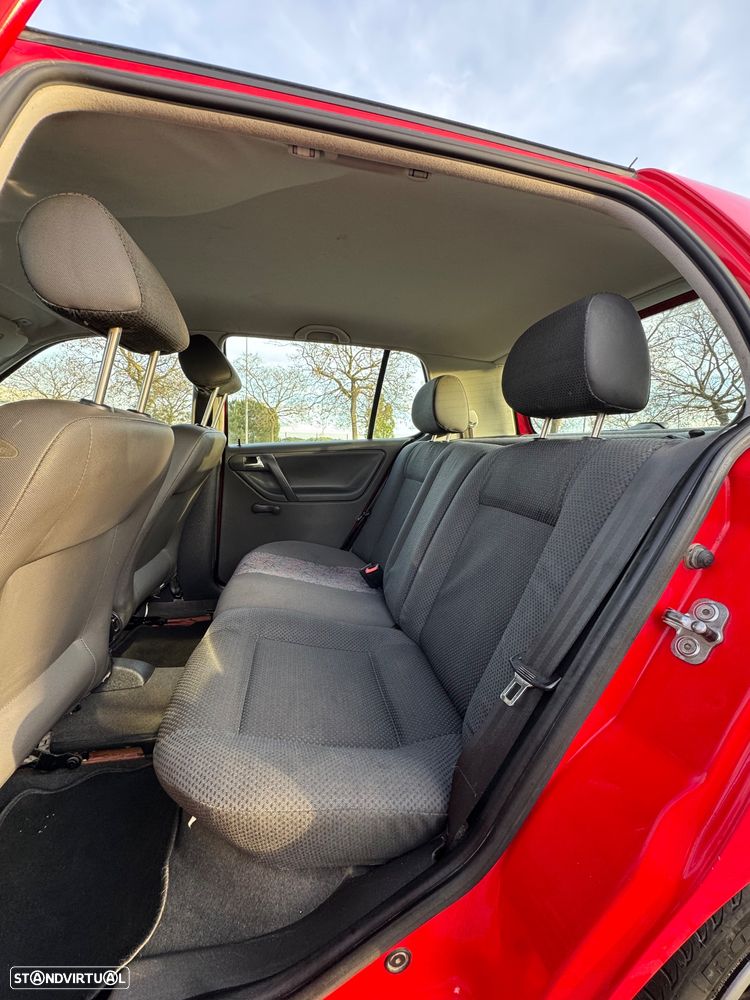 VW Polo 1.0 Confortline - 10