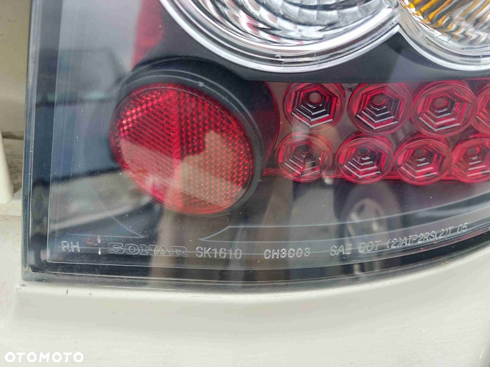 LAMPA PRAWY TYŁ CHRYSLER  300C I 04-10r SONAR LED - 2