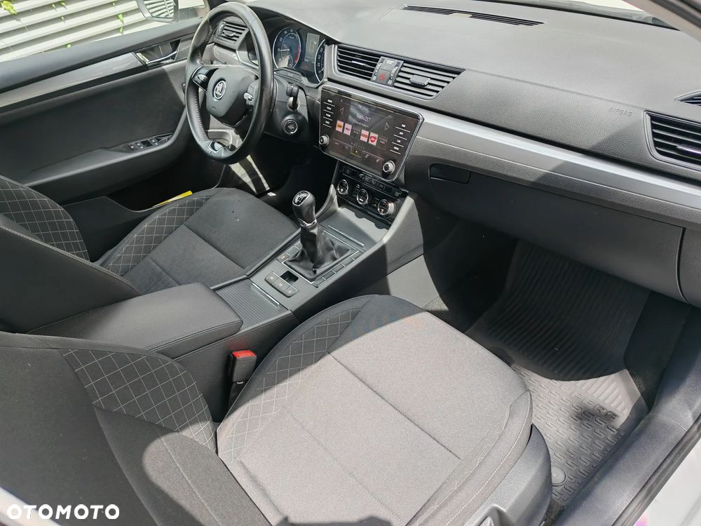 Skoda Superb 1.5 TSI ACT Active - 17