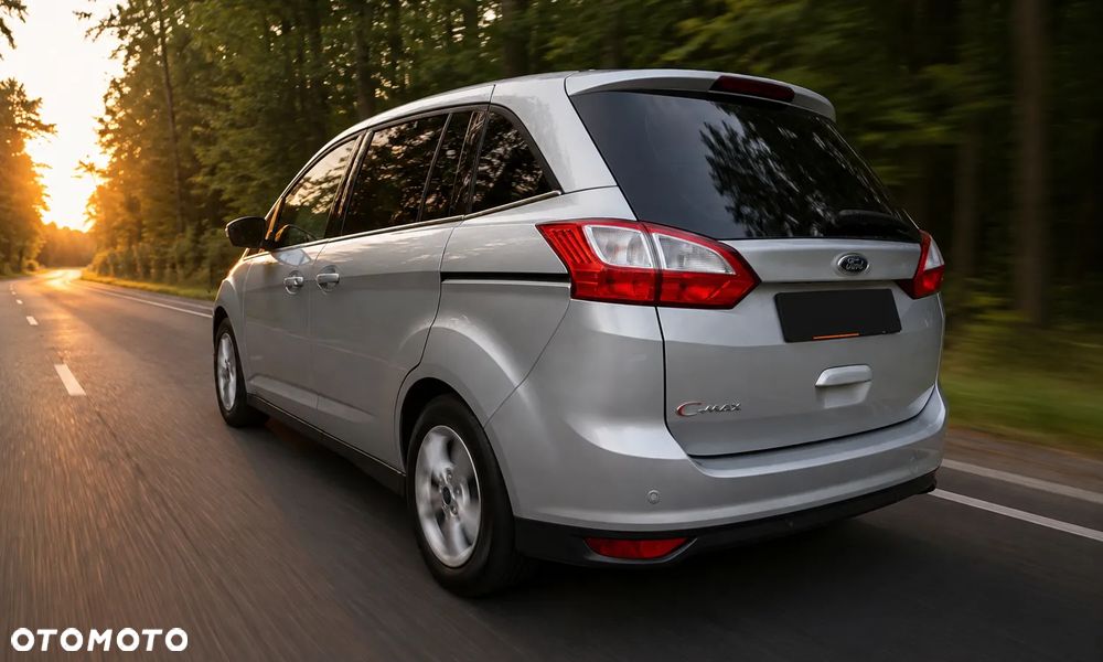 Ford Grand C-MAX - 4