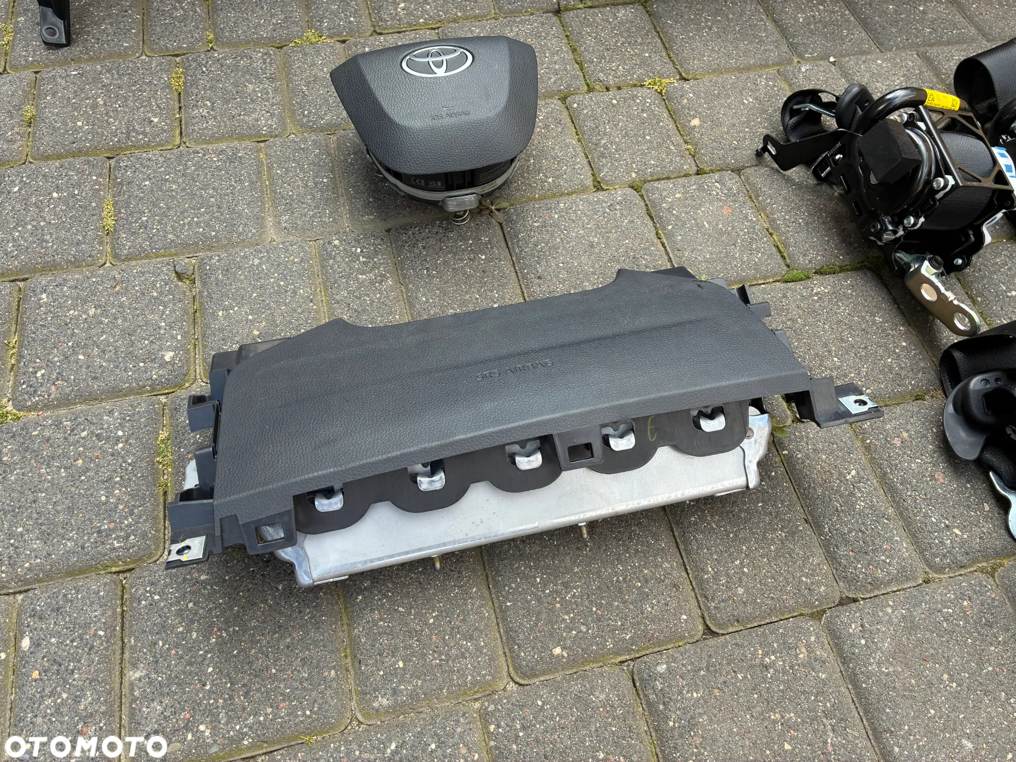 TOYOTA CHR II NOWY MODEL DESKA KONSOLA PODUSZKI PASY AIRBAG - 3