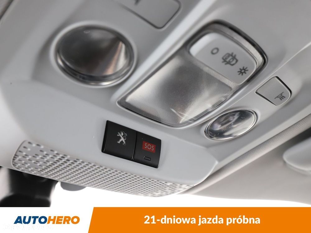 Peugeot 2008 1.2 Pure Tech GPF Crossway S&S - 33