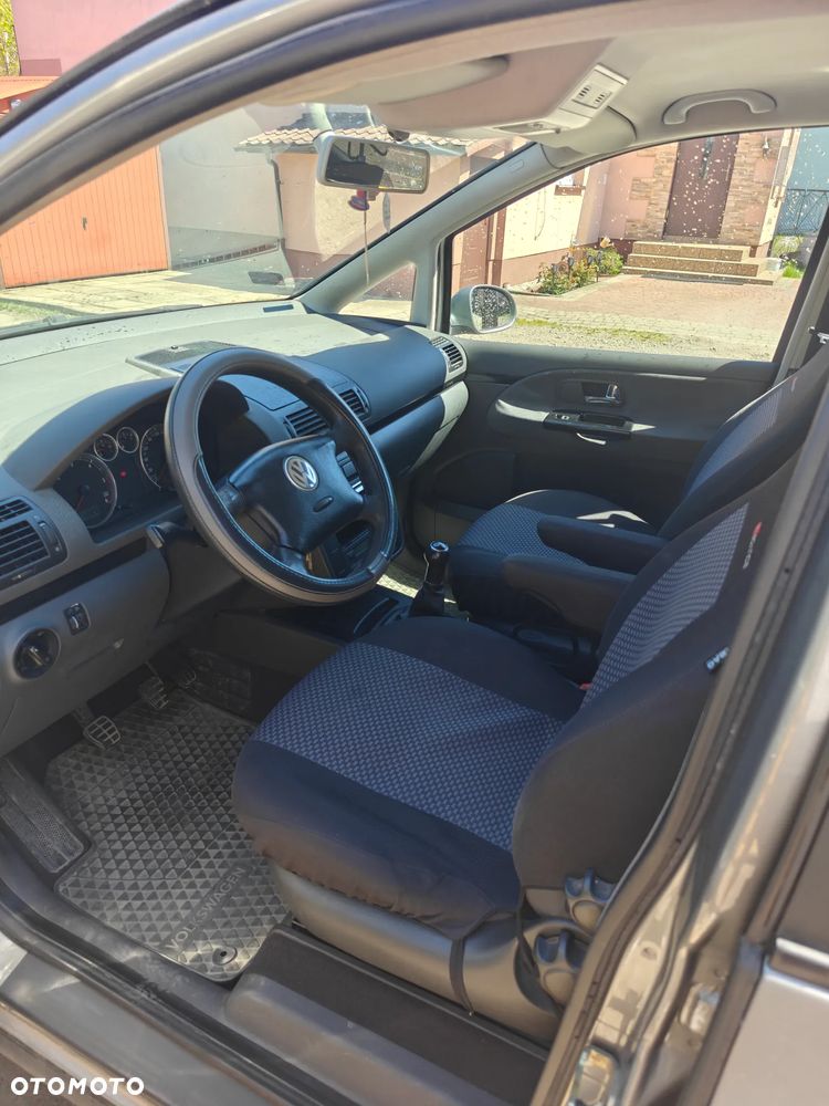 Volkswagen Sharan 1.9 TDI Comfortline - 7