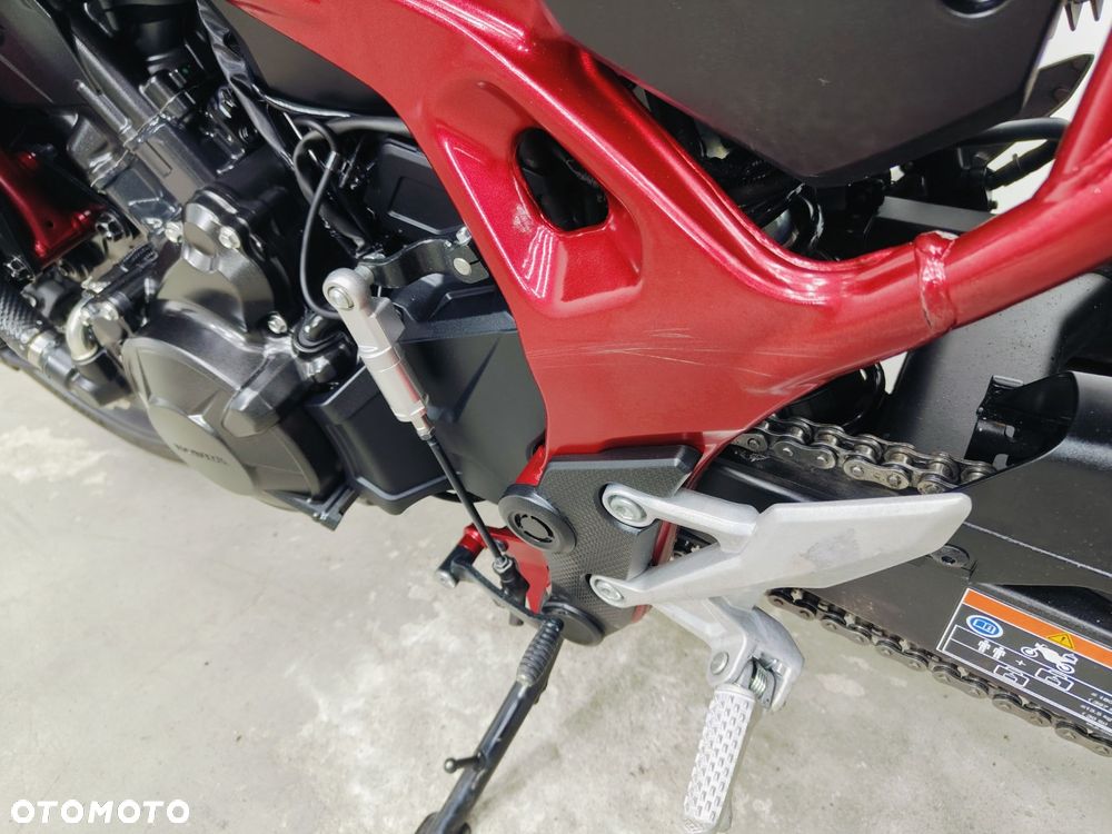 Honda Hornet - 24