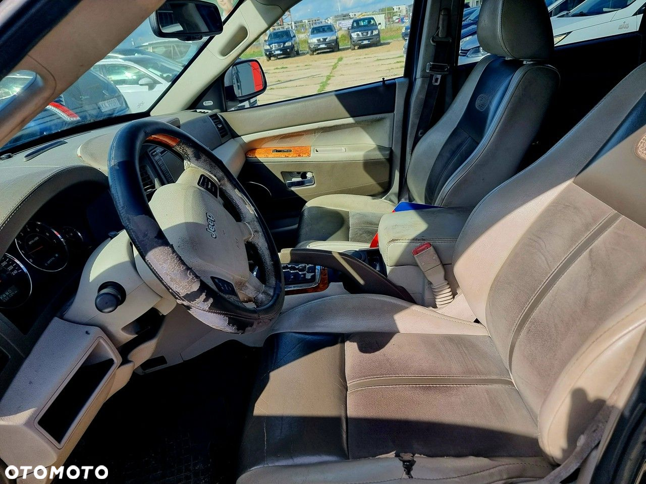 Jeep Grand Cherokee - 10