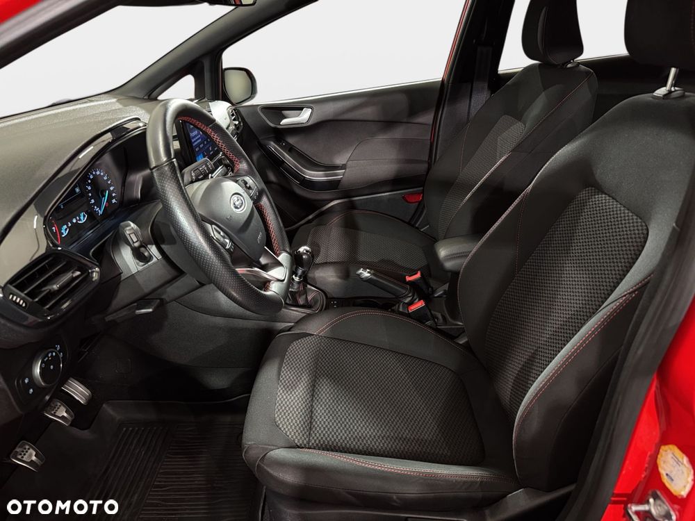 Ford Fiesta - 22