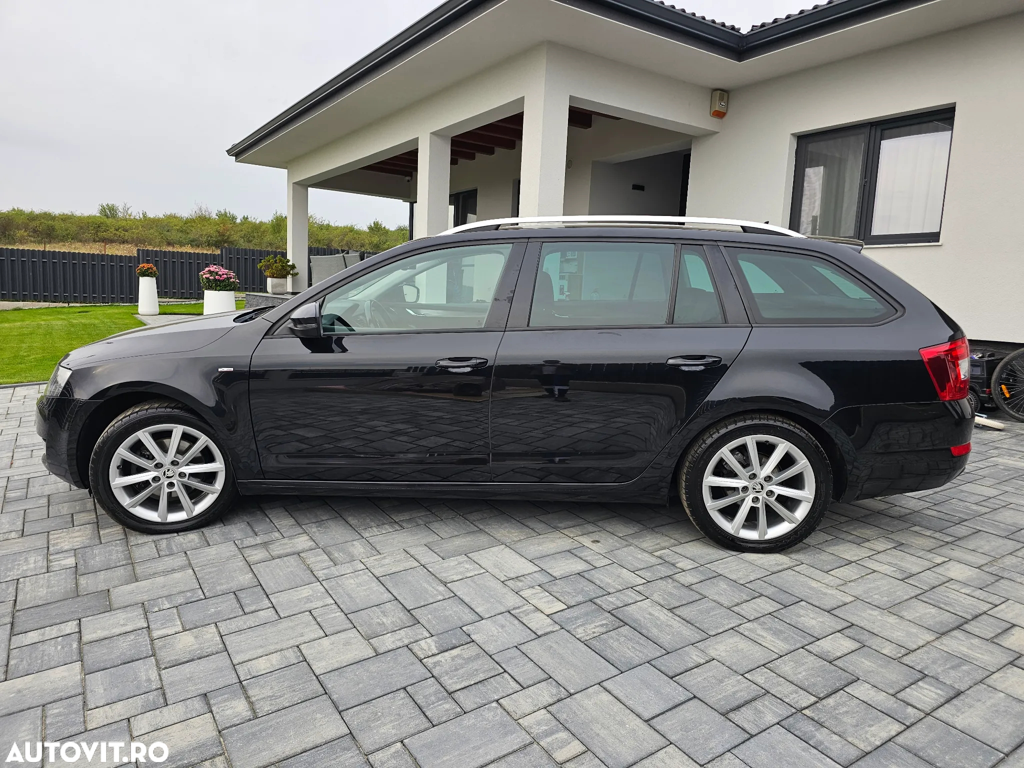 Skoda Octavia 2.0 TDI (Green tec) DSG Joy - 10
