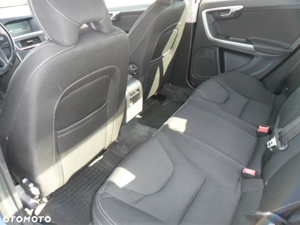 Volvo S60 D3 Kinetic - 17