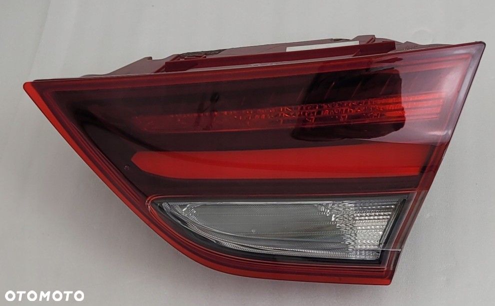 LAMPA PRAWA TYŁ TYLNA W KLAPĘ HYUNDAI i30 III FASTBACK 2016- LED E916873 - 1